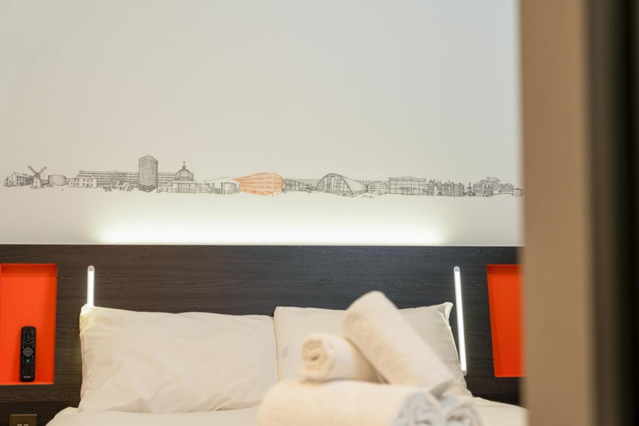 Easyhotel מילטון קינס מראה חיצוני תמונה