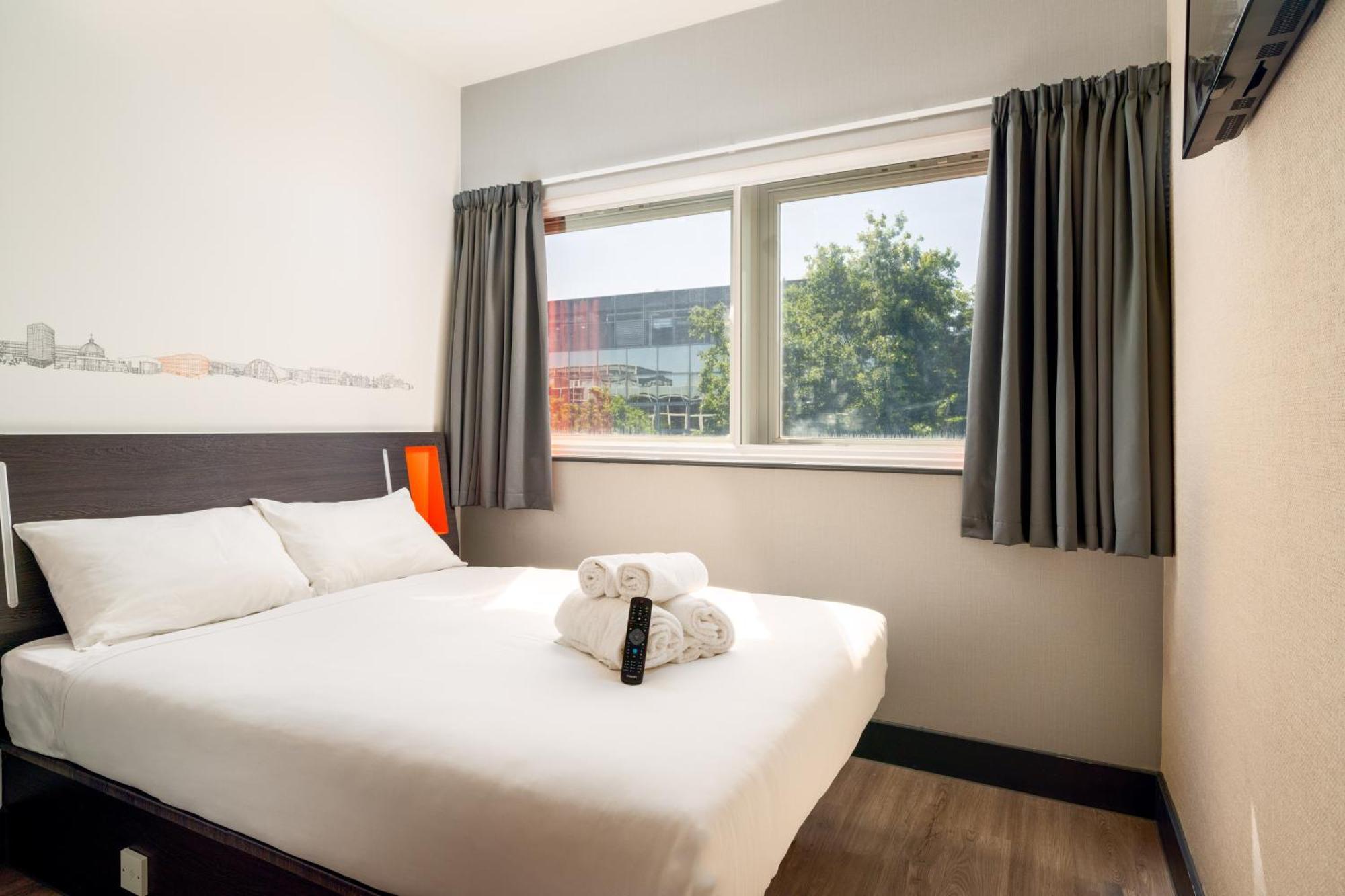 Easyhotel מילטון קינס מראה חיצוני תמונה
