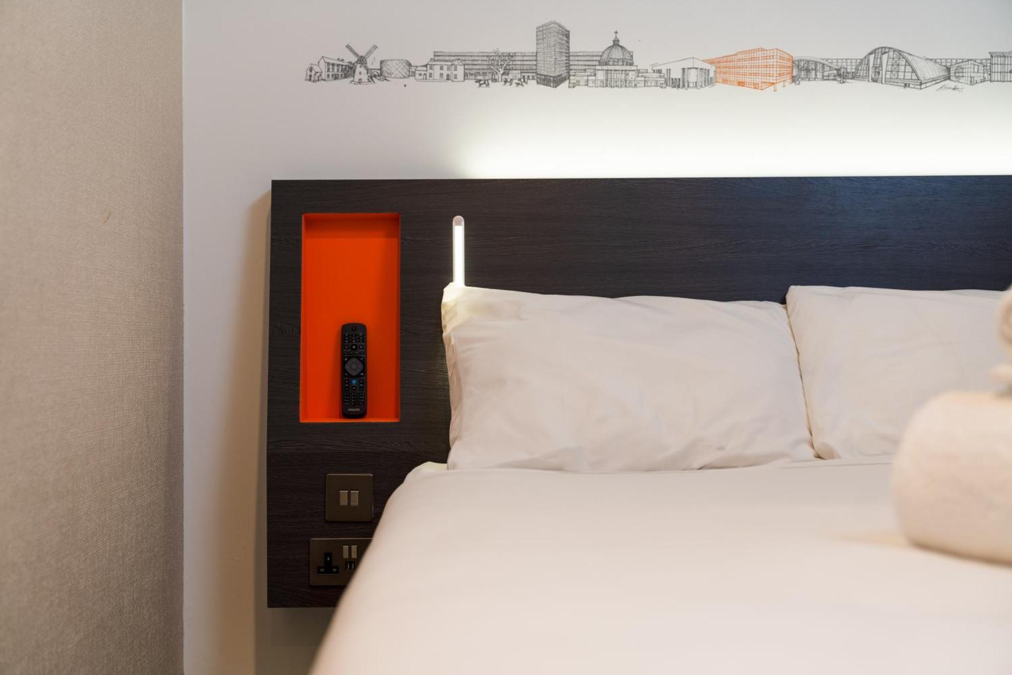 Easyhotel מילטון קינס מראה חיצוני תמונה