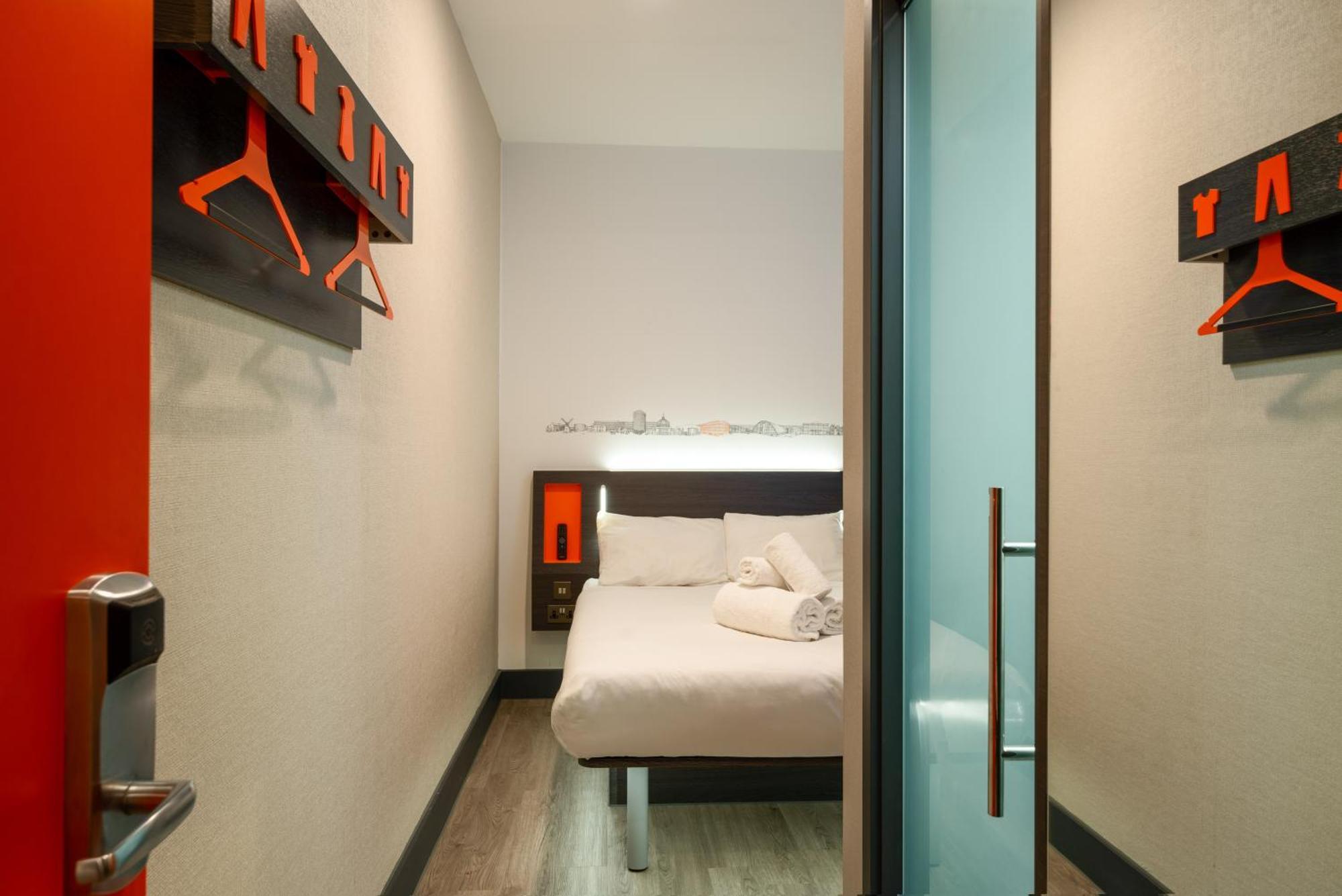 Easyhotel מילטון קינס מראה חיצוני תמונה