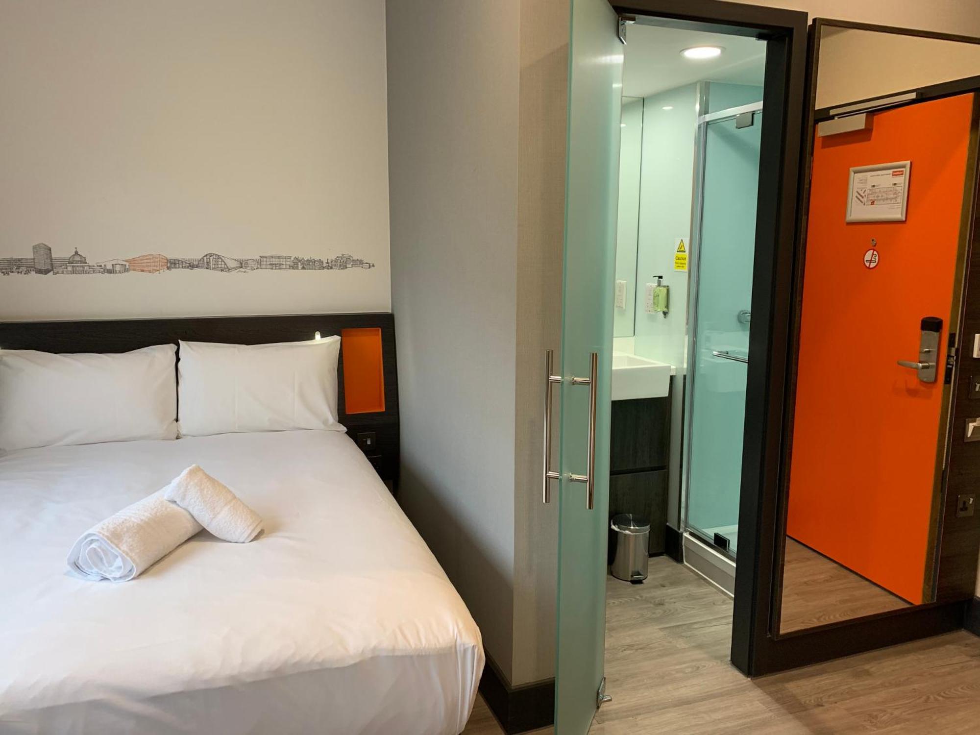 Easyhotel מילטון קינס מראה חיצוני תמונה