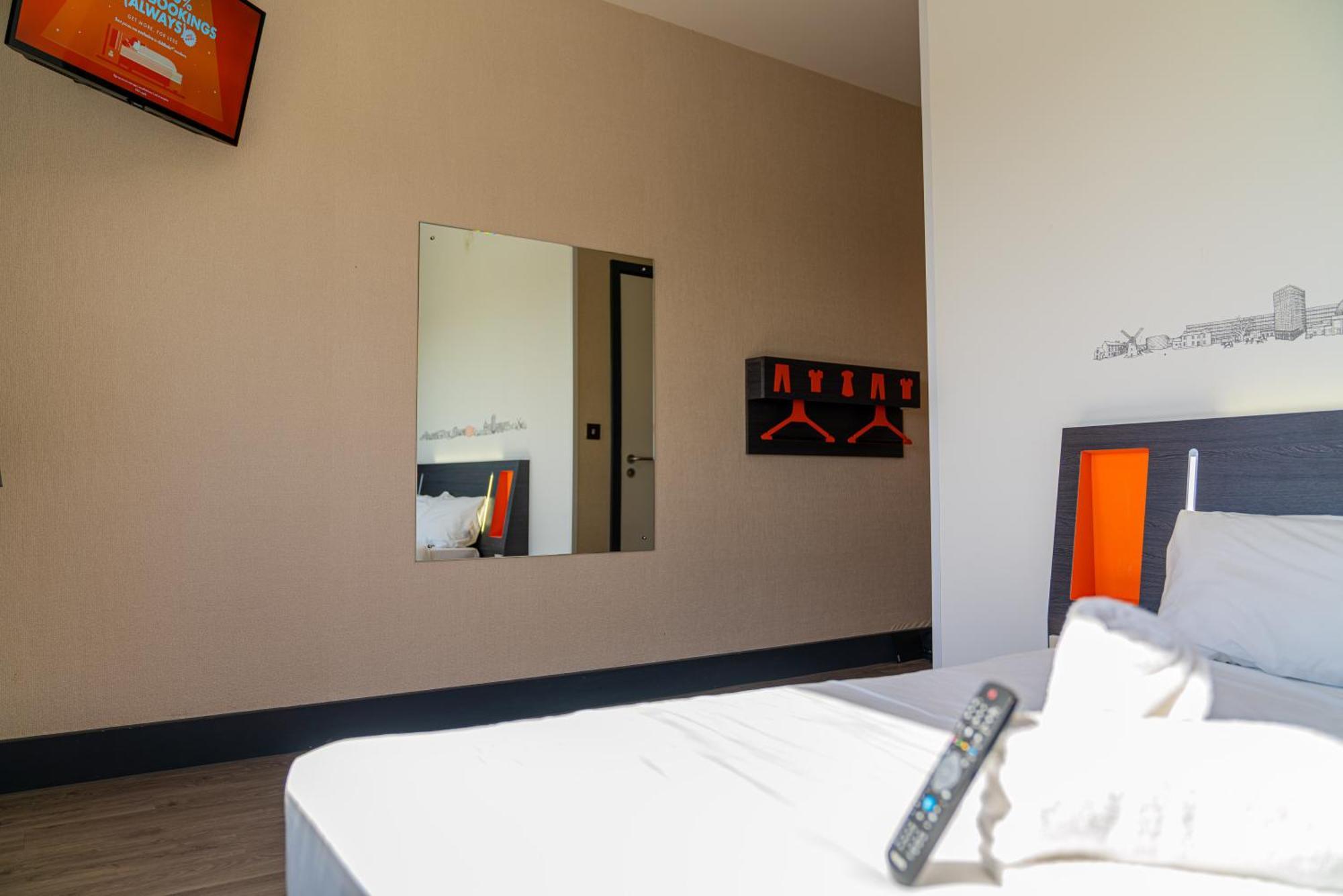 Easyhotel מילטון קינס מראה חיצוני תמונה
