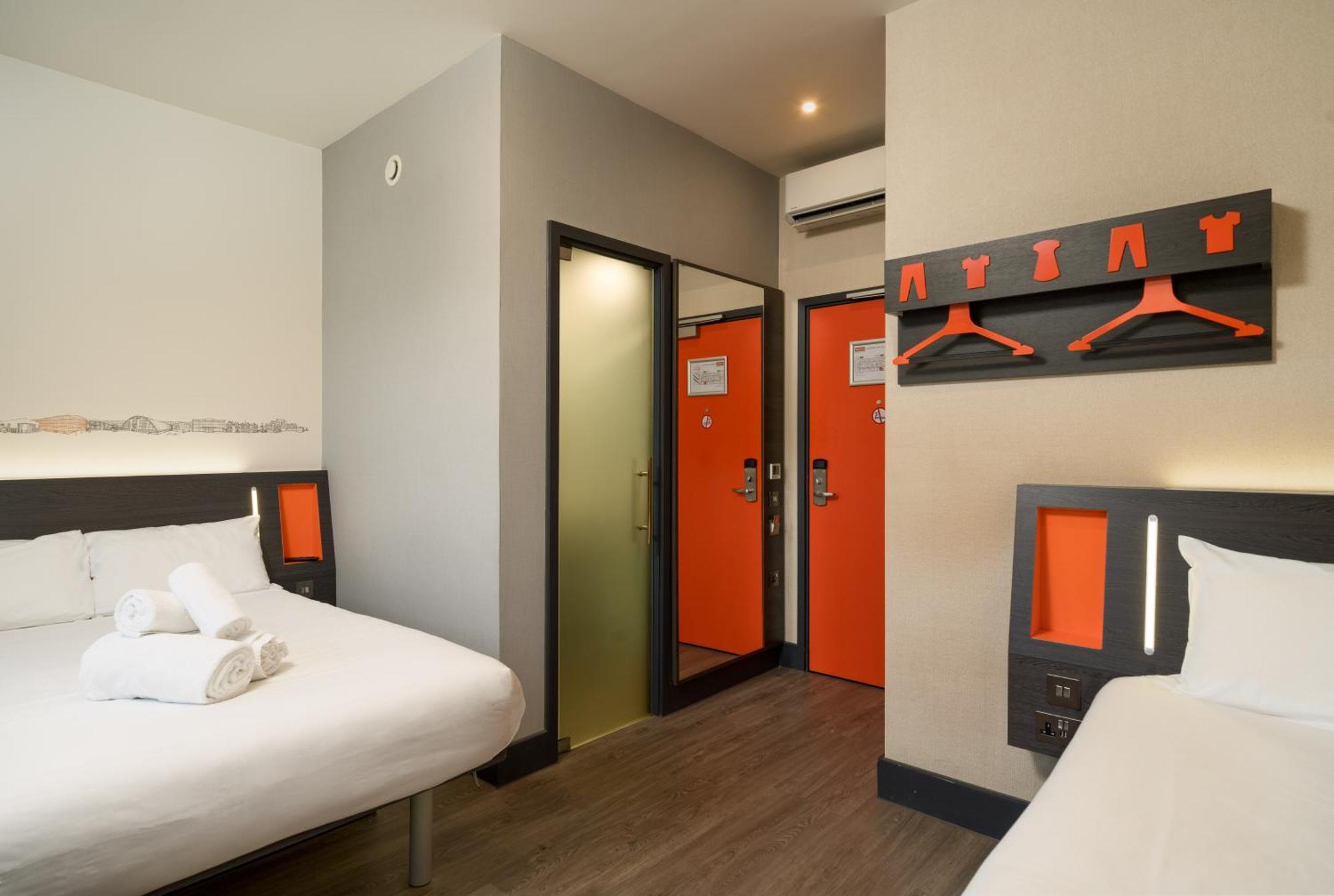 Easyhotel מילטון קינס מראה חיצוני תמונה