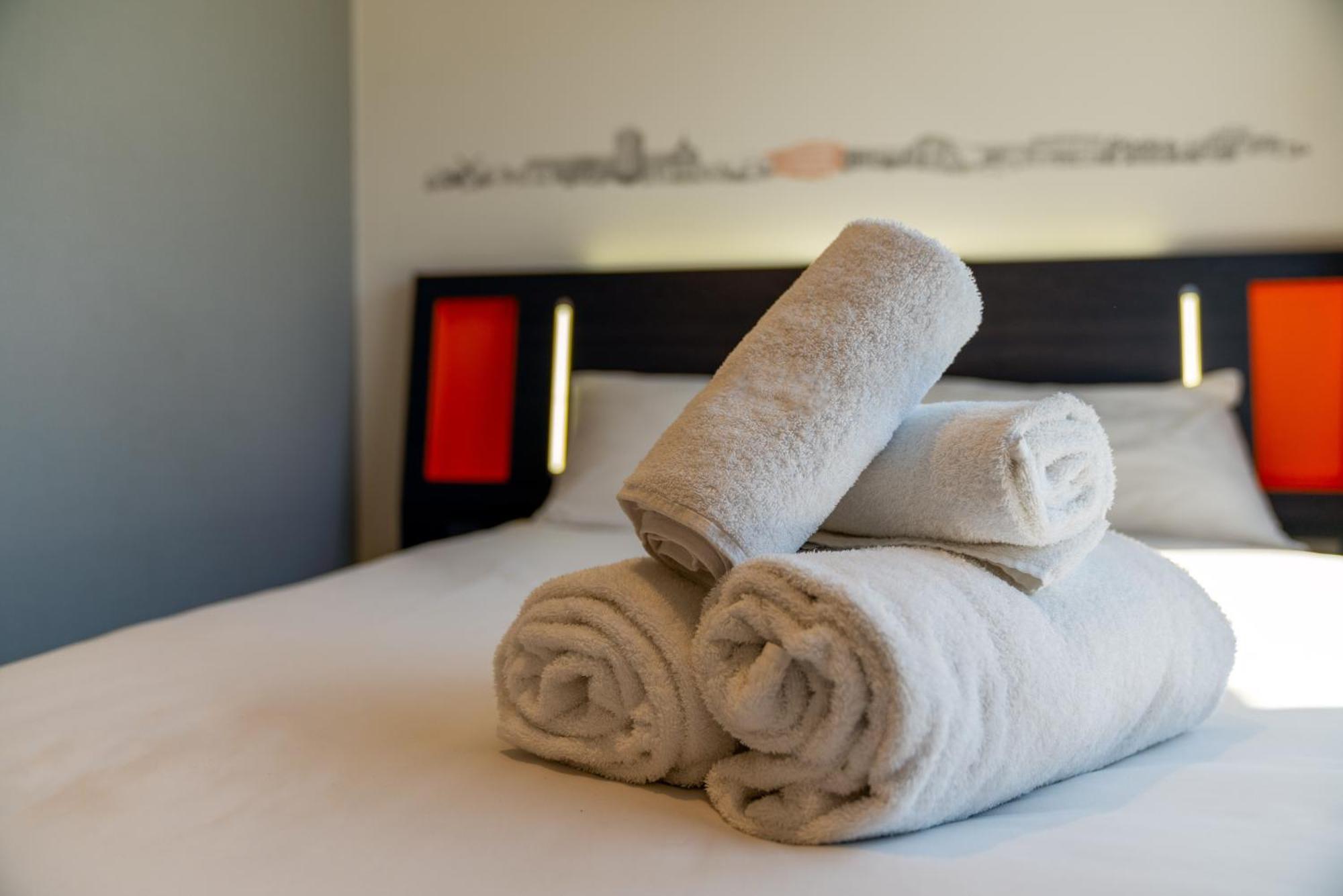 Easyhotel מילטון קינס חדר תמונה